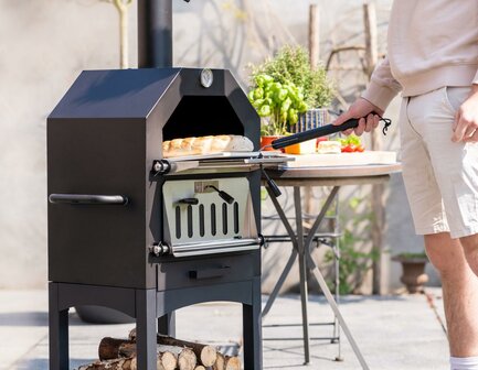 Lorenzo Outdoor Oven