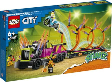 LEGO City Stuntz Stunttruck &amp; Ring of Fire-uitdaging