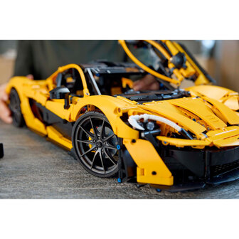 LEGO Technic McLaren P1