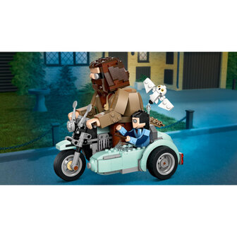 LEGO Harry Potter Hagrid en Harry&#039;s rit op de motor