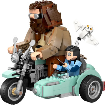 LEGO Harry Potter Hagrid en Harry&#039;s rit op de motor