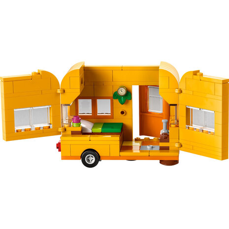 LEGO Animal Crossing Leifs caravan en tuinwinkel